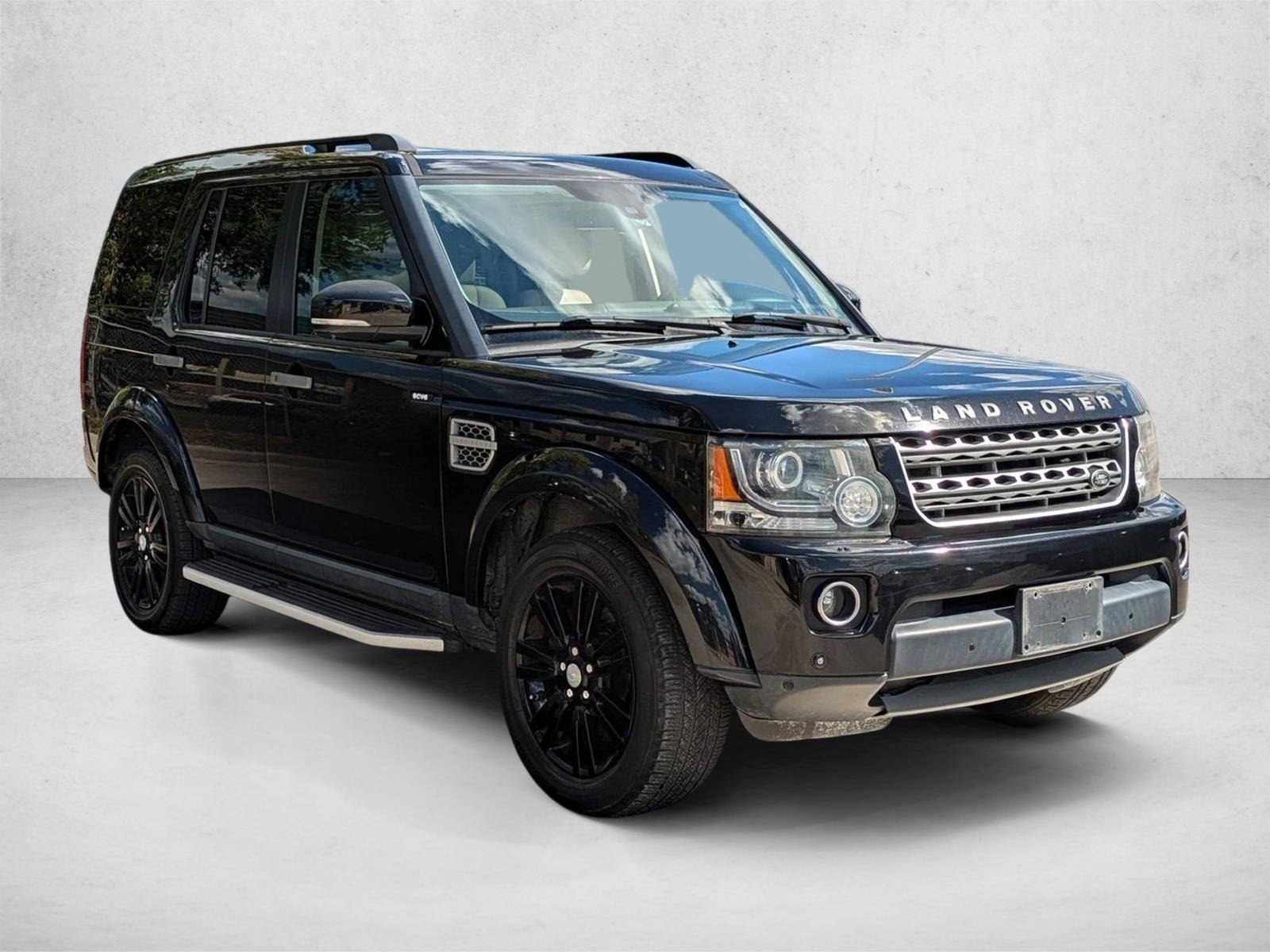 2016 Land Rover LR4 HSE photo 3