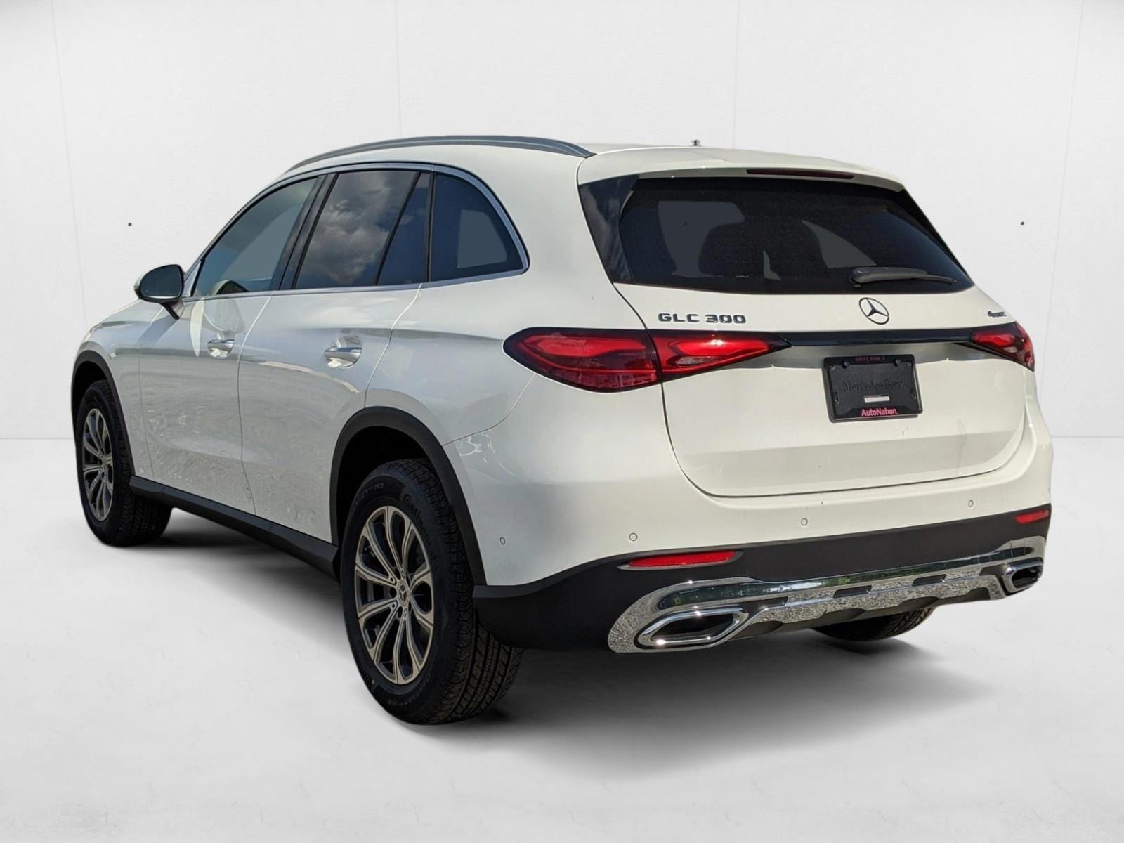2025 Mercedes-Benz GLC Base - Photo 8