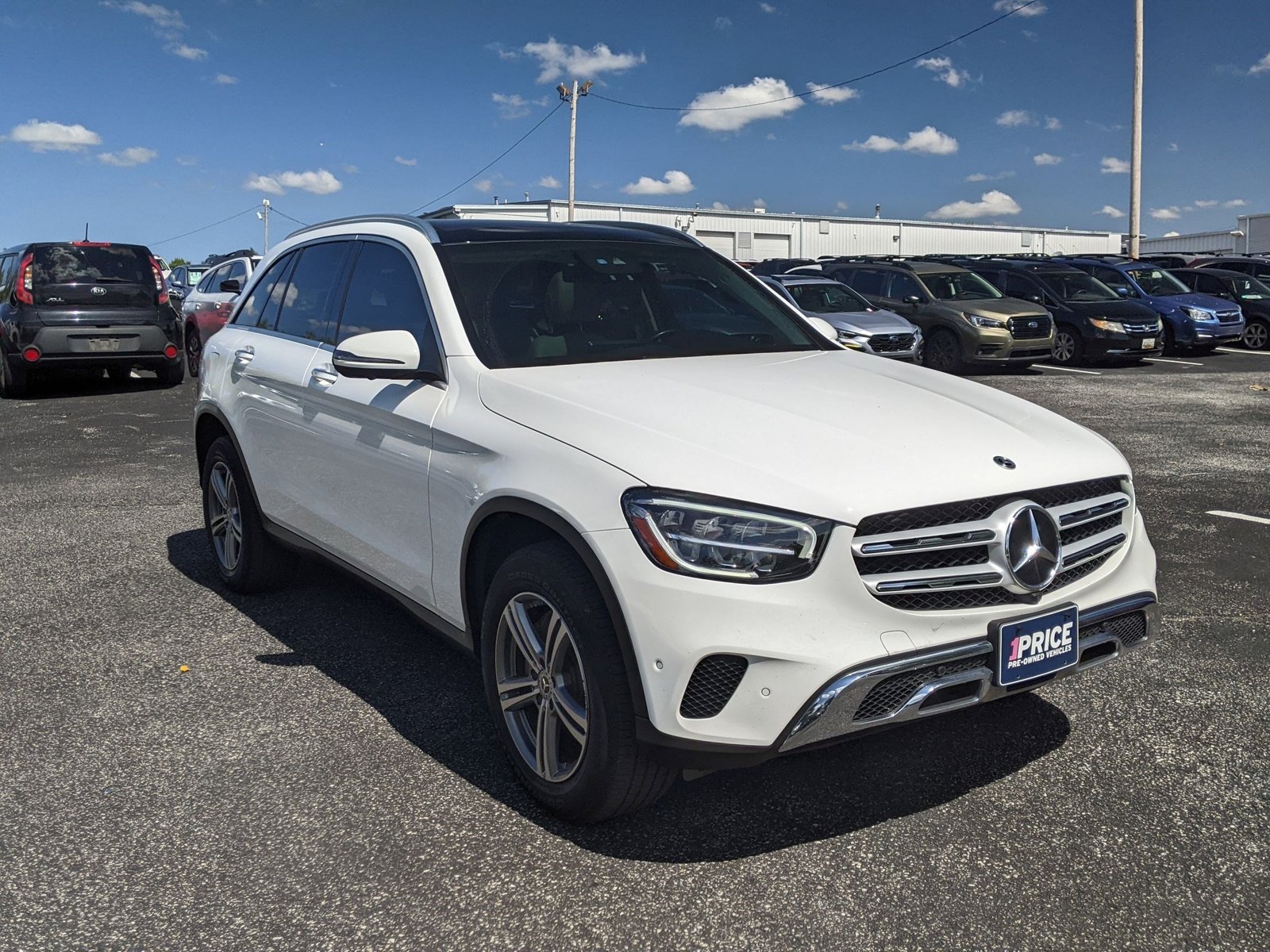 2021 Mercedes Benz GLC 300 4MATIC photo 2