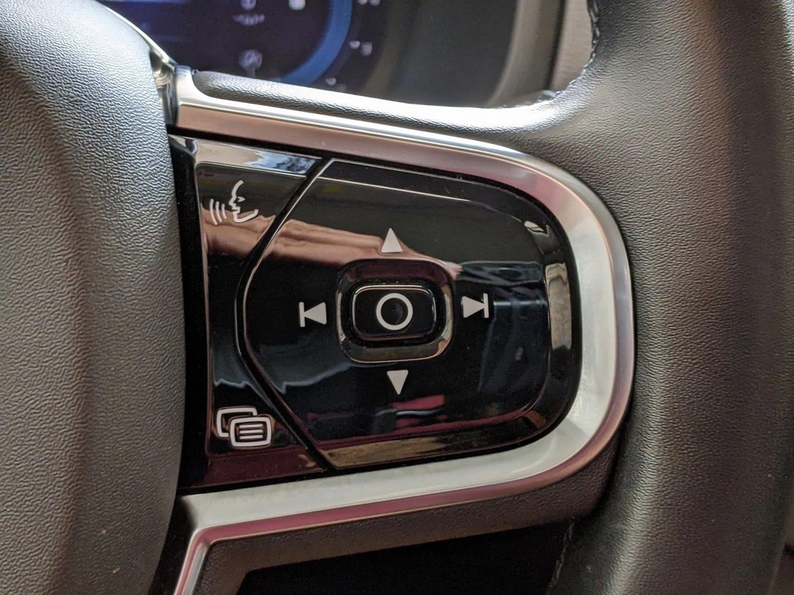 2023 Volvo XC90 Plus - Photo 16