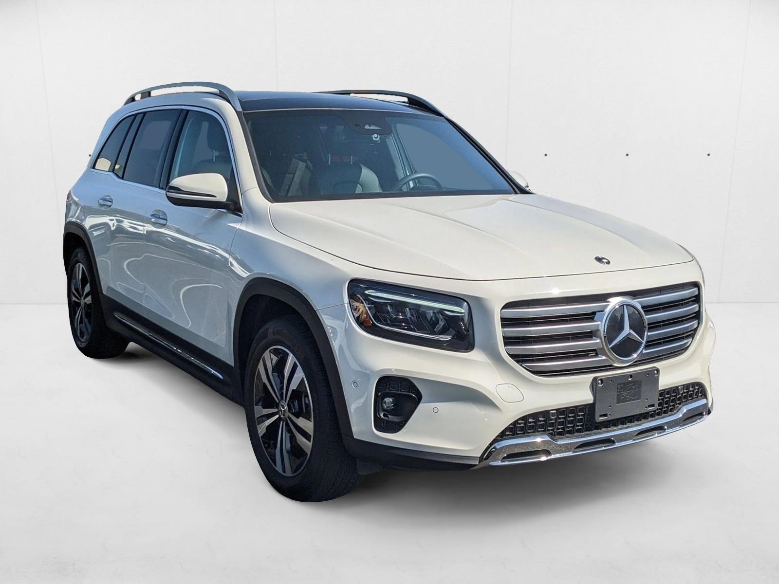 2025 Mercedes Benz GLB 250 4MATIC photo 3