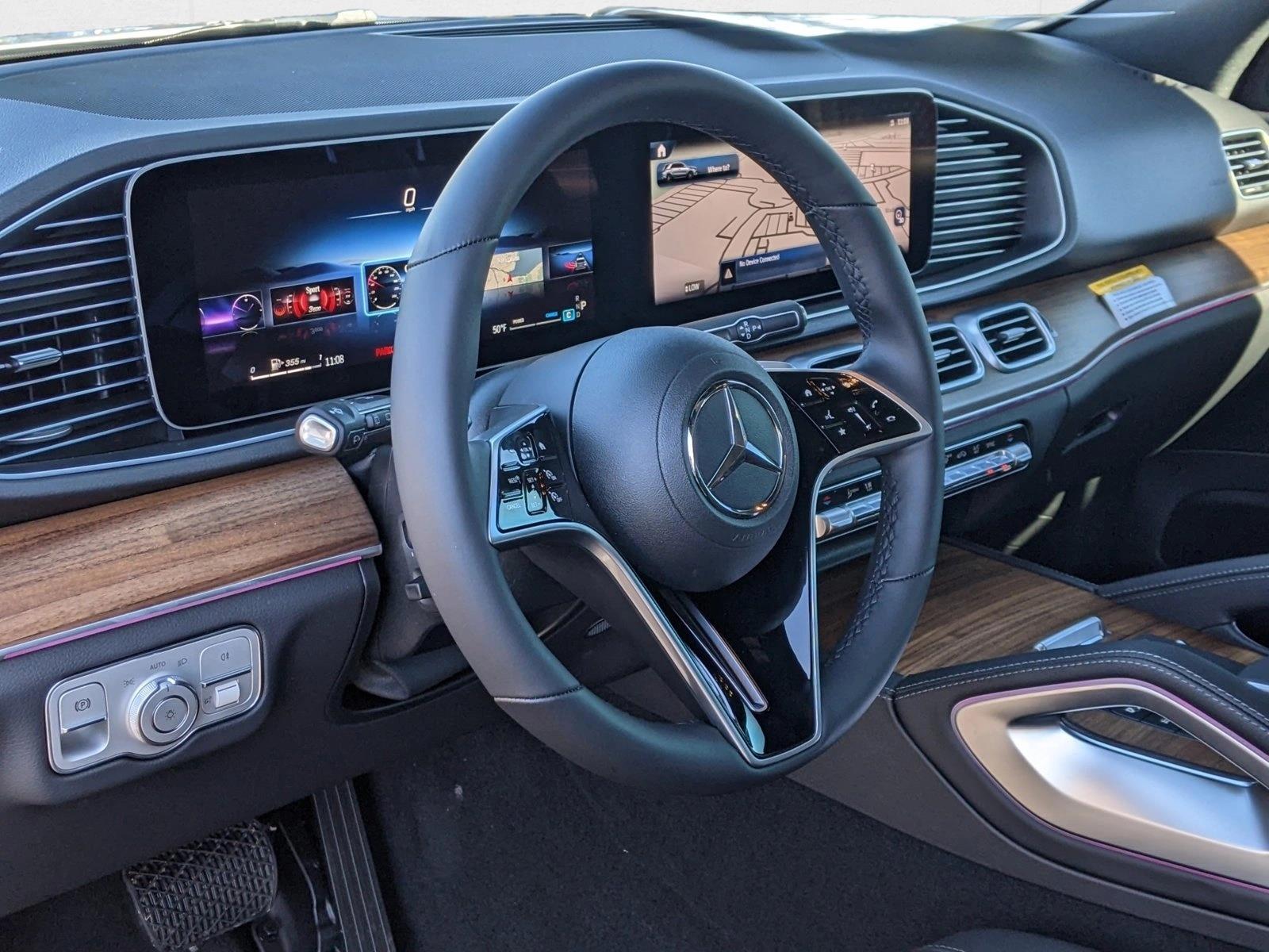 2025 Mercedes Benz GLE 350 4MATIC photo 3