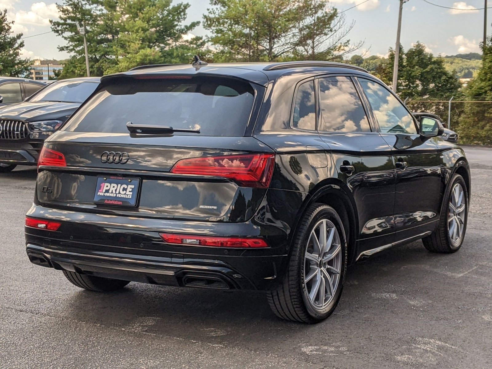 2024 Audi Q5 S line Prestige 55 TFSI Premium photo 4