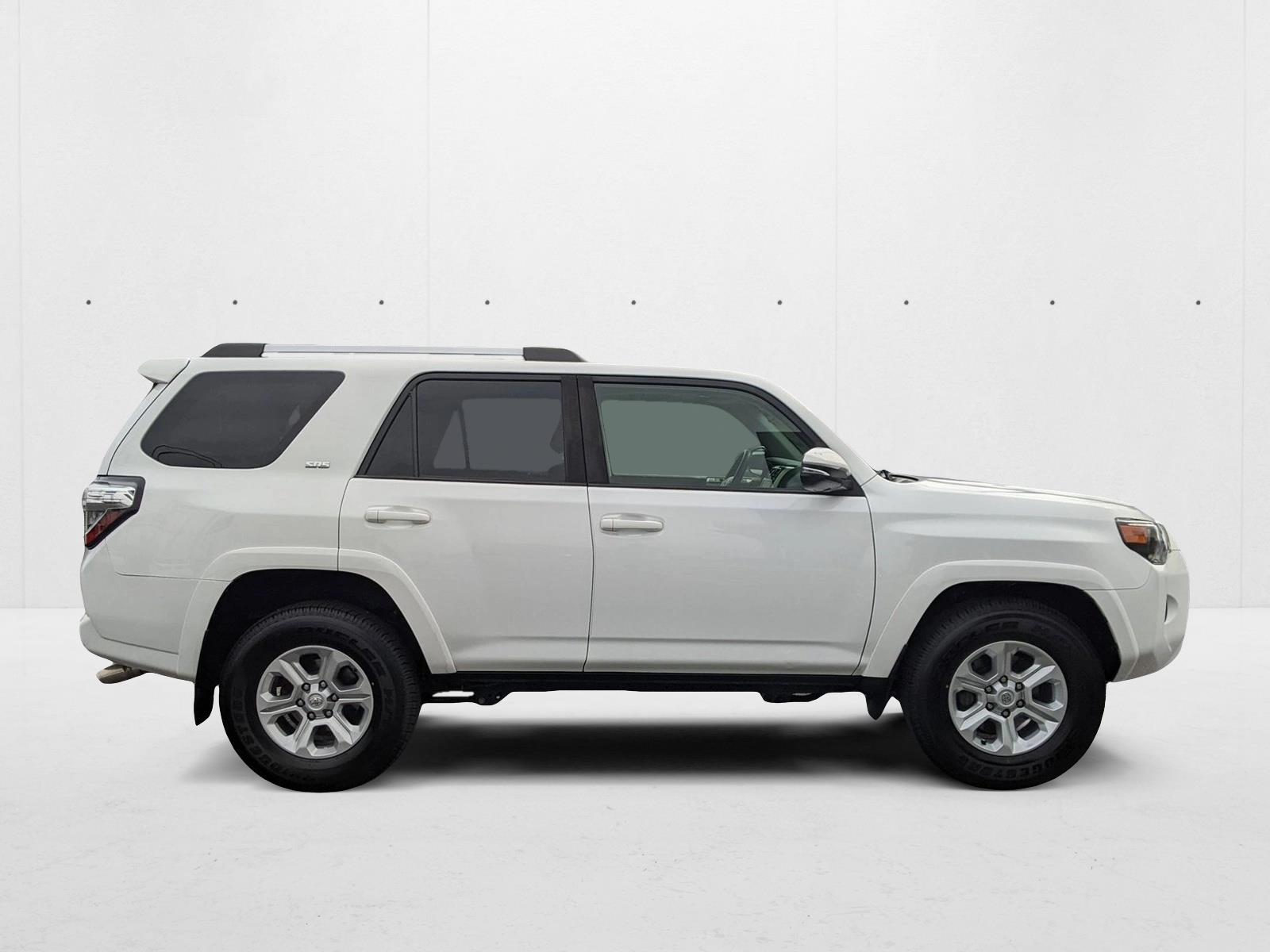 2023 Toyota 4Runner SR5 Premium 2WD photo 3