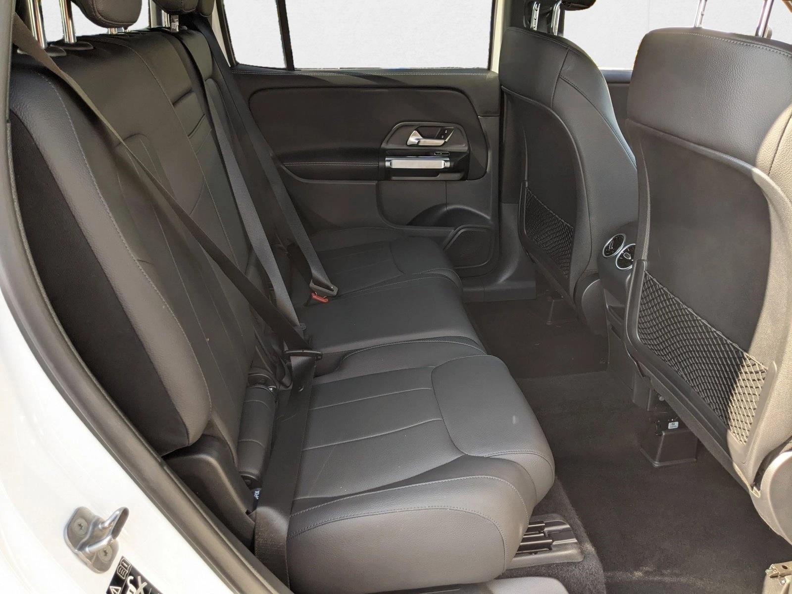 2025 Mercedes-Benz GLB Base - Photo 23