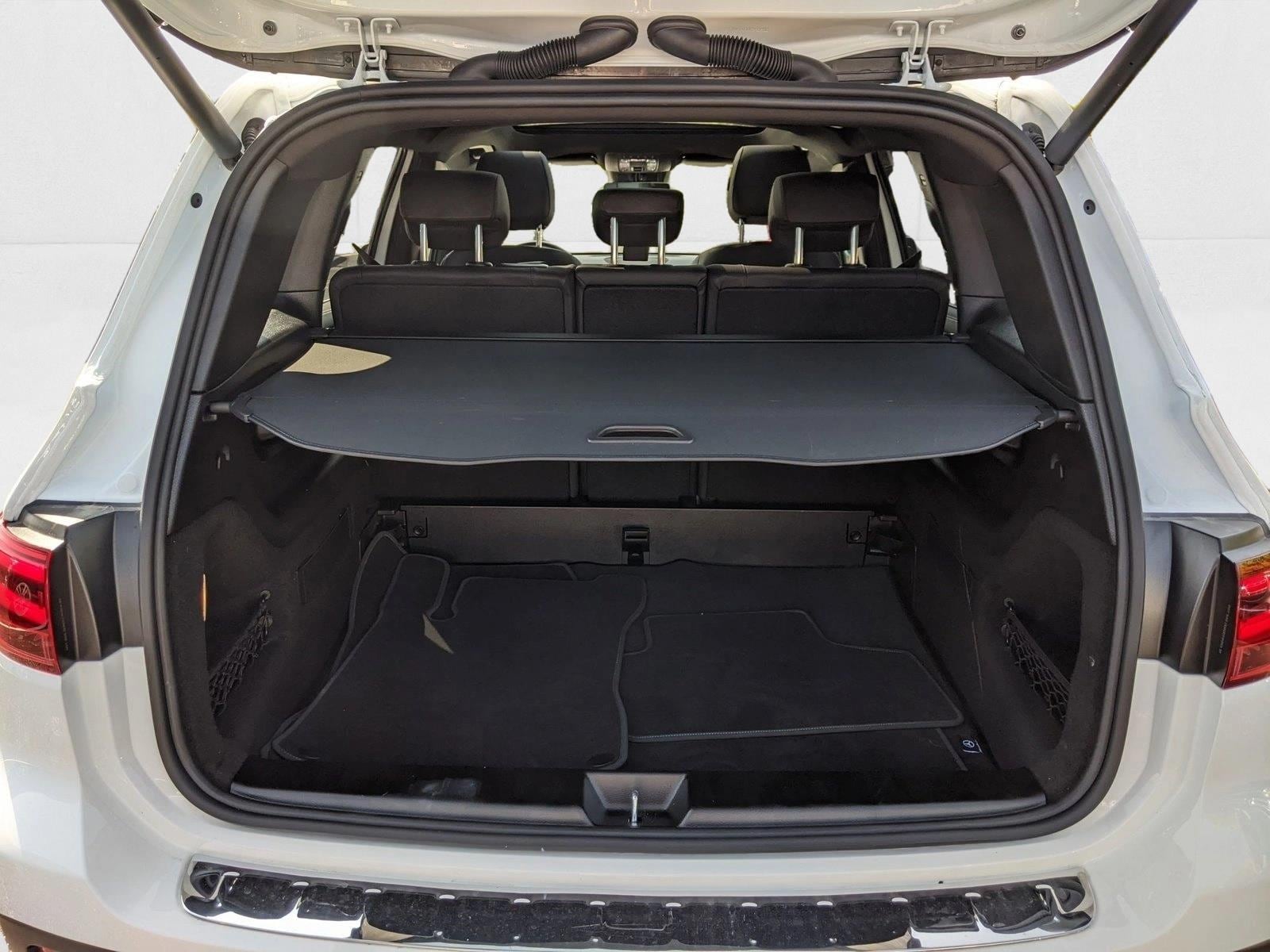 2025 Mercedes-Benz GLB Base - Photo 6