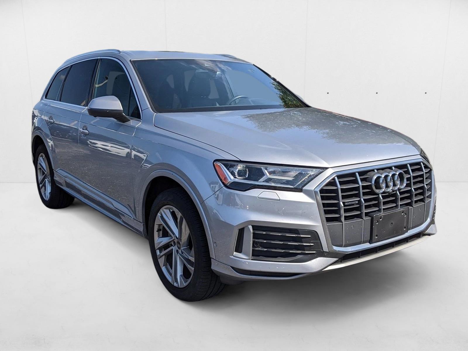 2021 Audi Q7 45 Premium photo 2