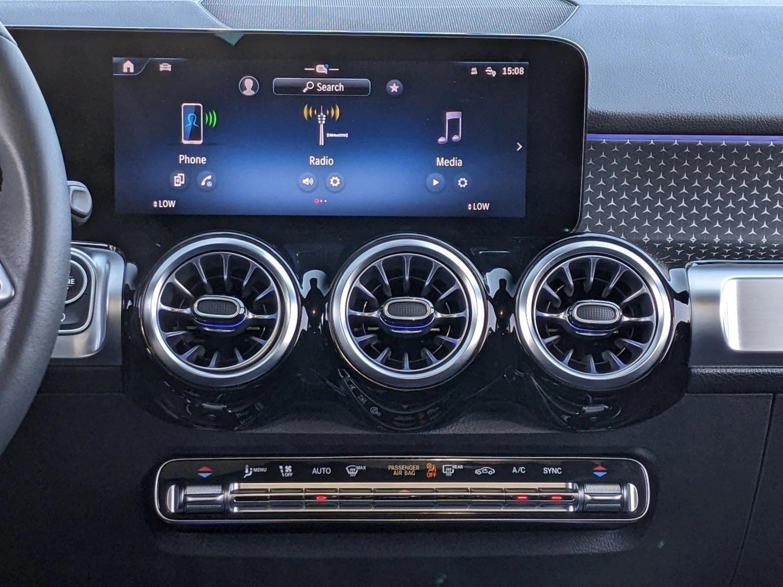 2025 Mercedes-Benz GLB Base - Photo 13