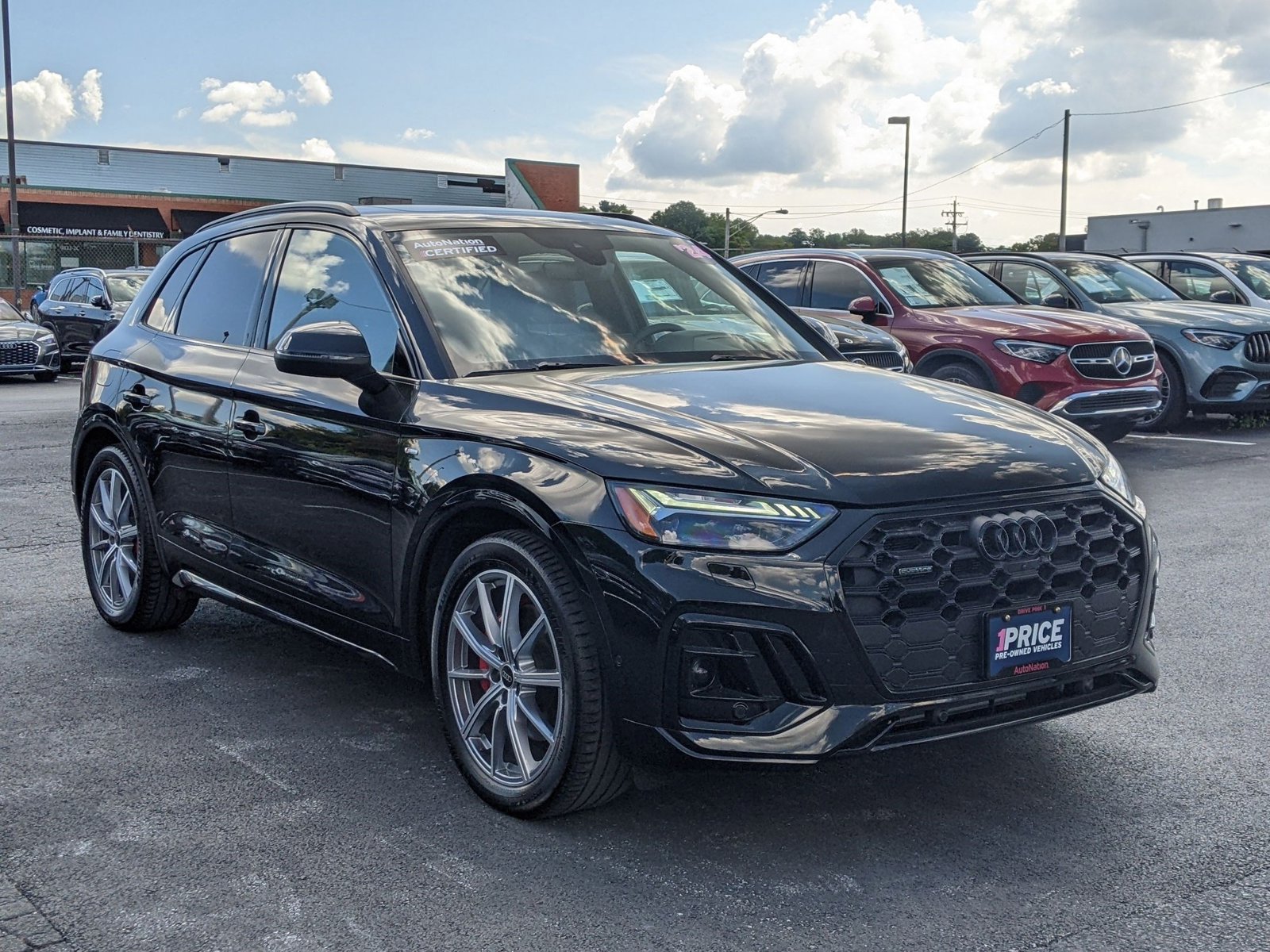 2024 Audi Q5 S line Prestige 55 TFSI Premium photo 3