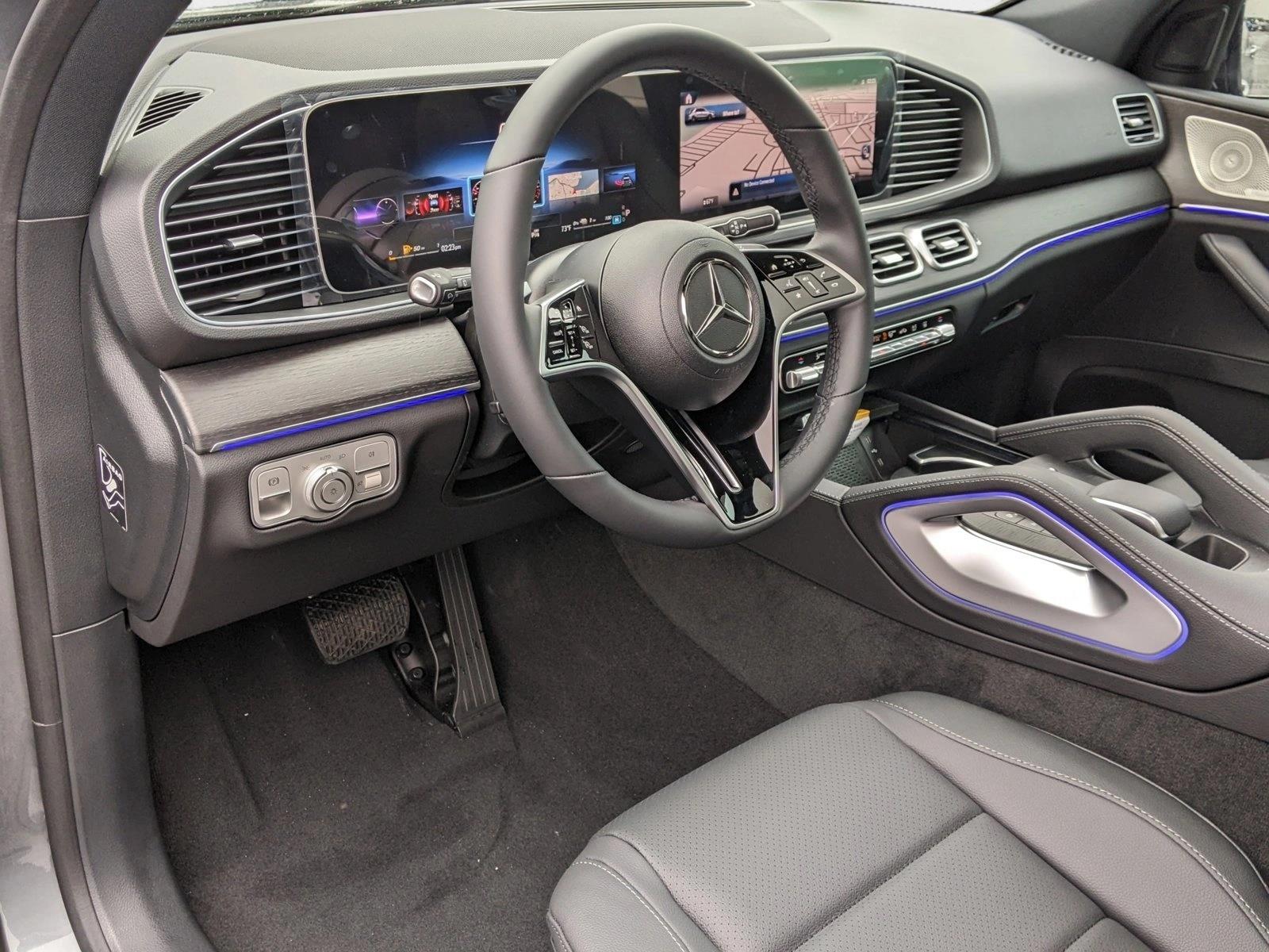 2025 Mercedes Benz GLE 450e 4MATIC photo 3