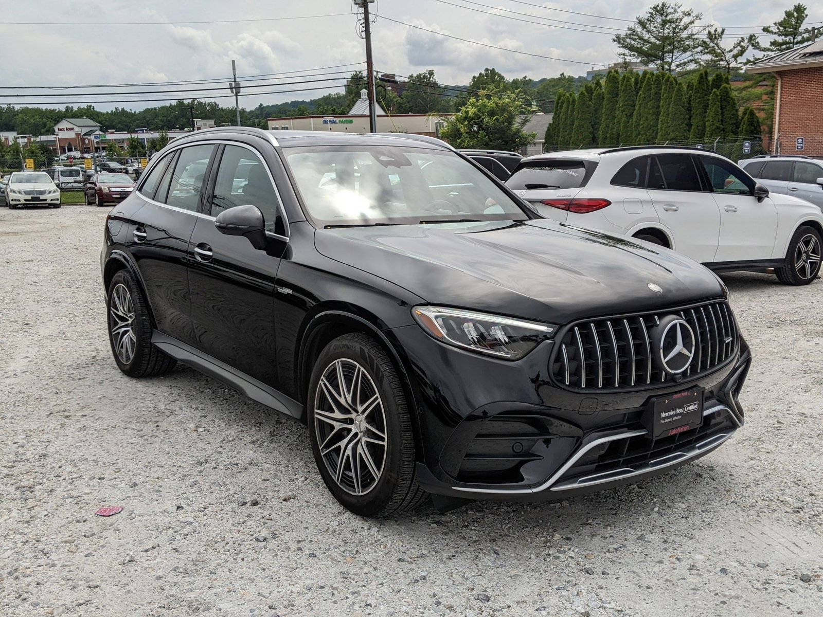 2025 Mercedes Benz GLC 4MATIC AMG 43 photo 3