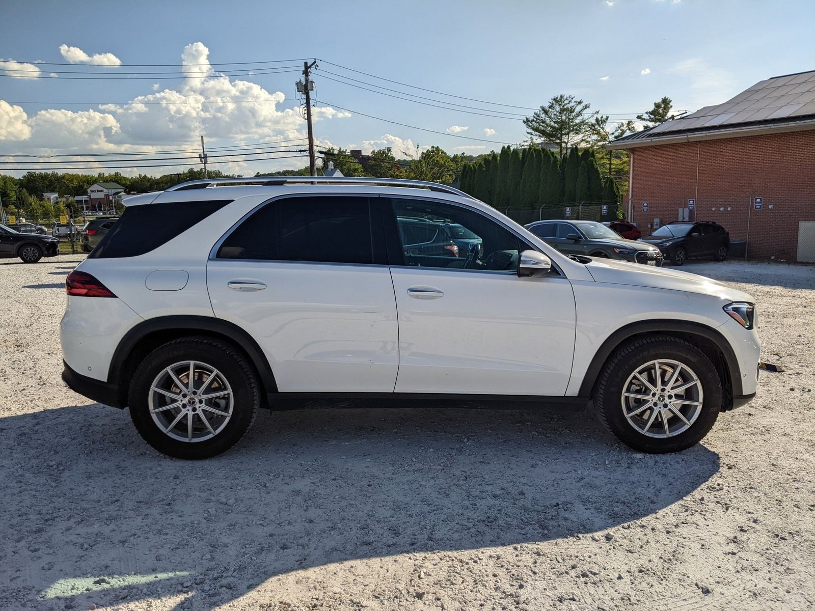 2024 Mercedes Benz GLE 350 4MATIC photo 4