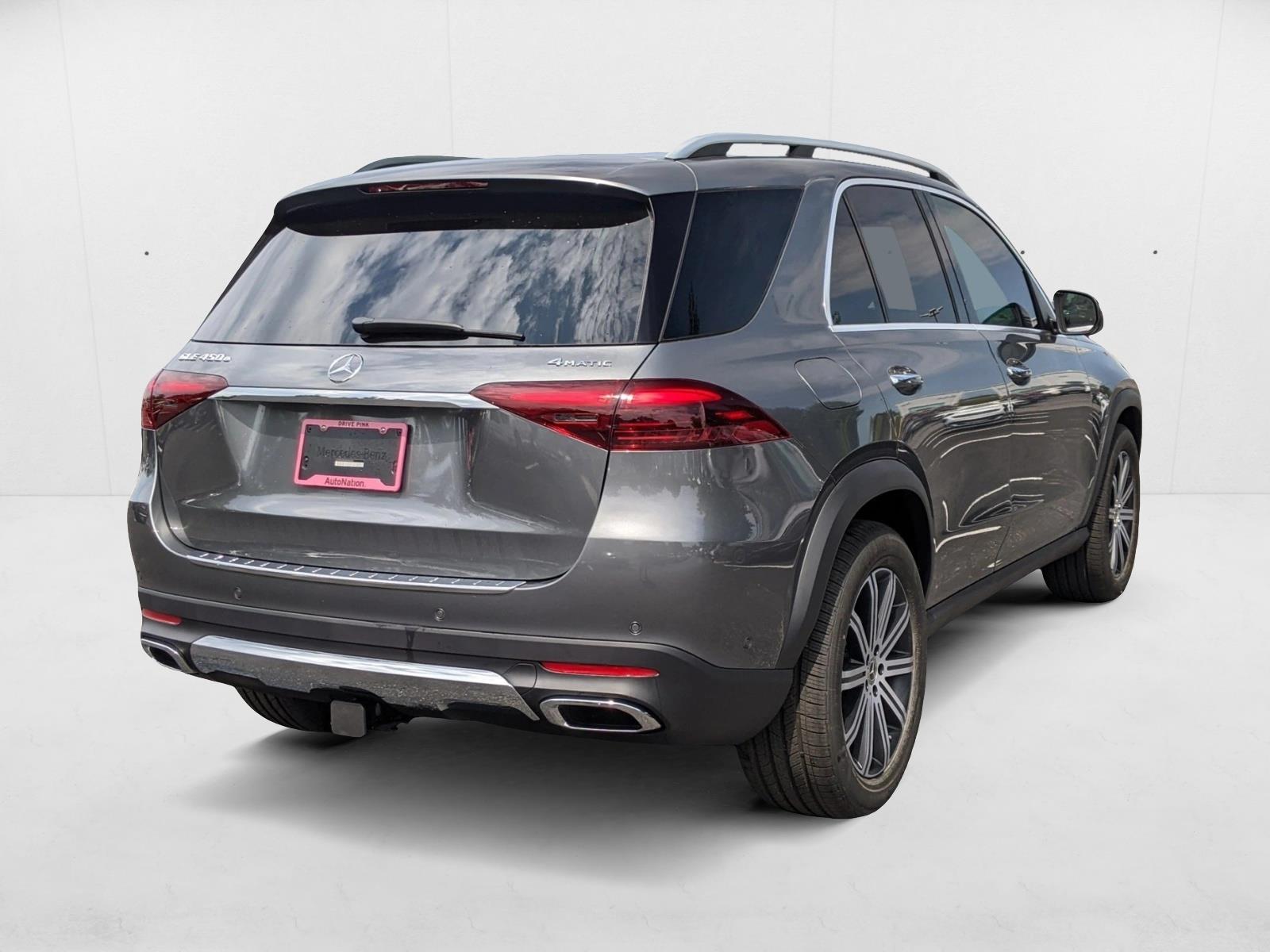 2025 Mercedes Benz GLE 450e 4MATIC photo 2