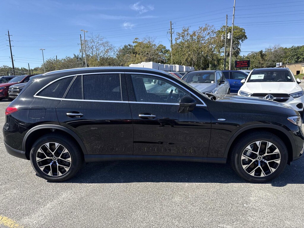 New 2025 Mercedes-Benz GLC 350e 4MATIC SUV
