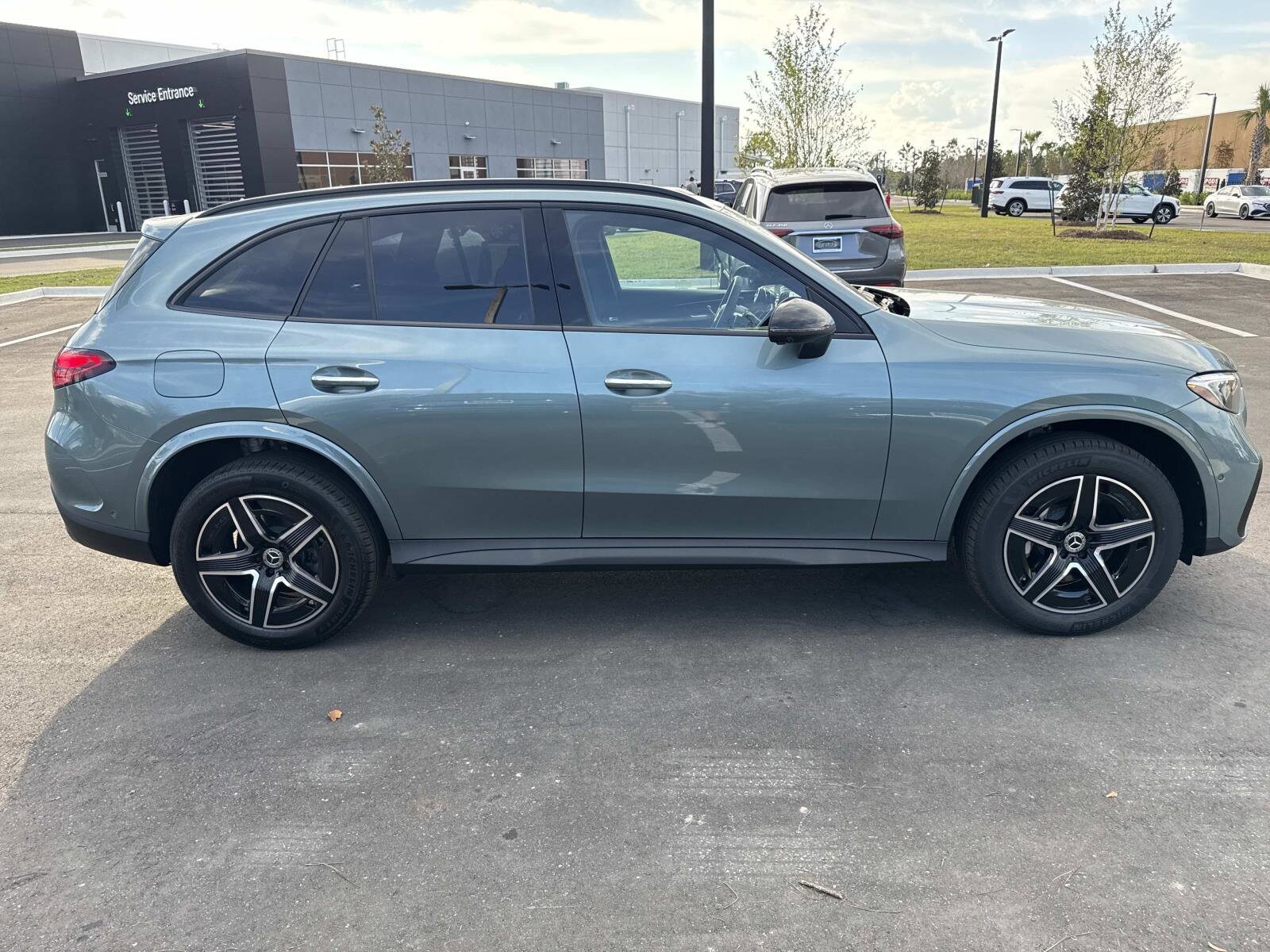 2026 Mercedes Benz GLC 300 photo 2