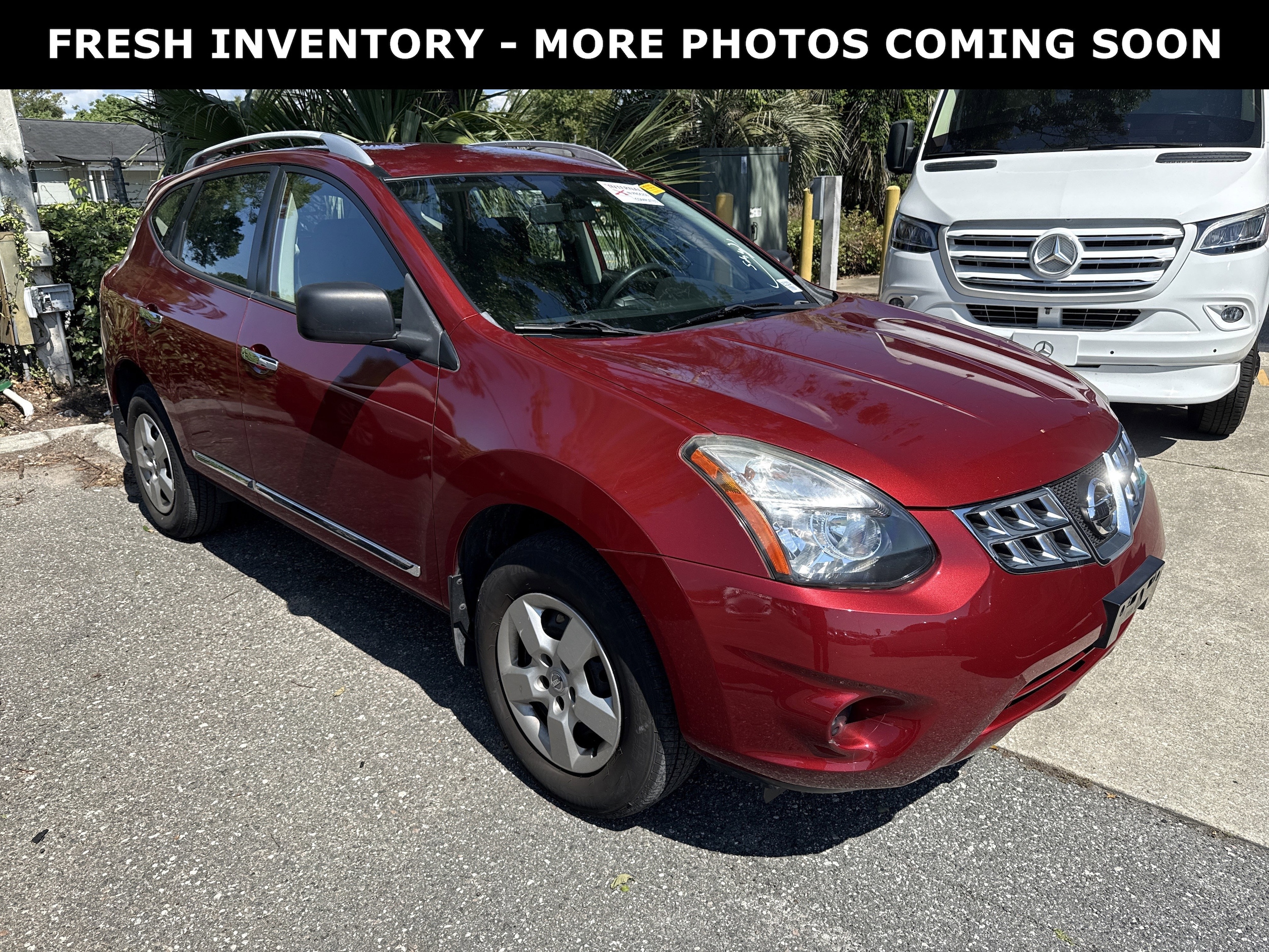 2014 Nissan Rogue Select S FWD's photo