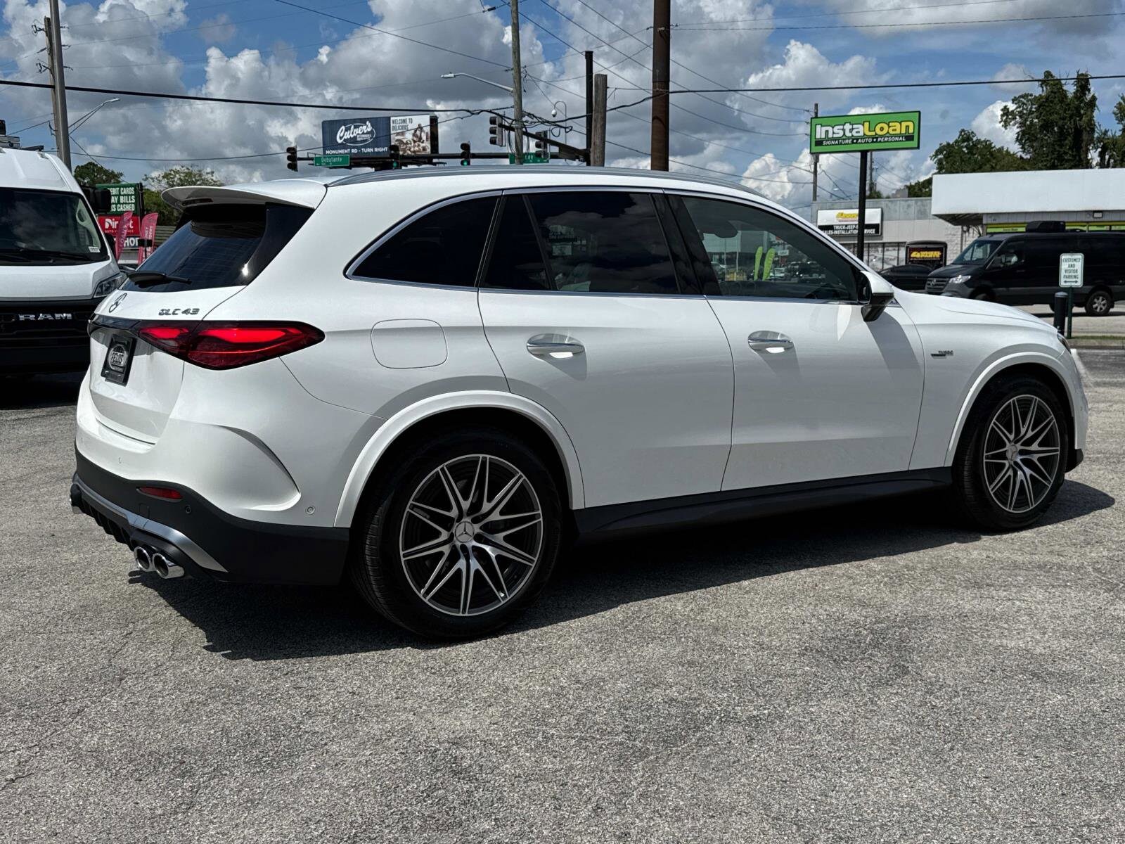 2024 Mercedes Benz GLC AMG 43 4MATIC photo 2