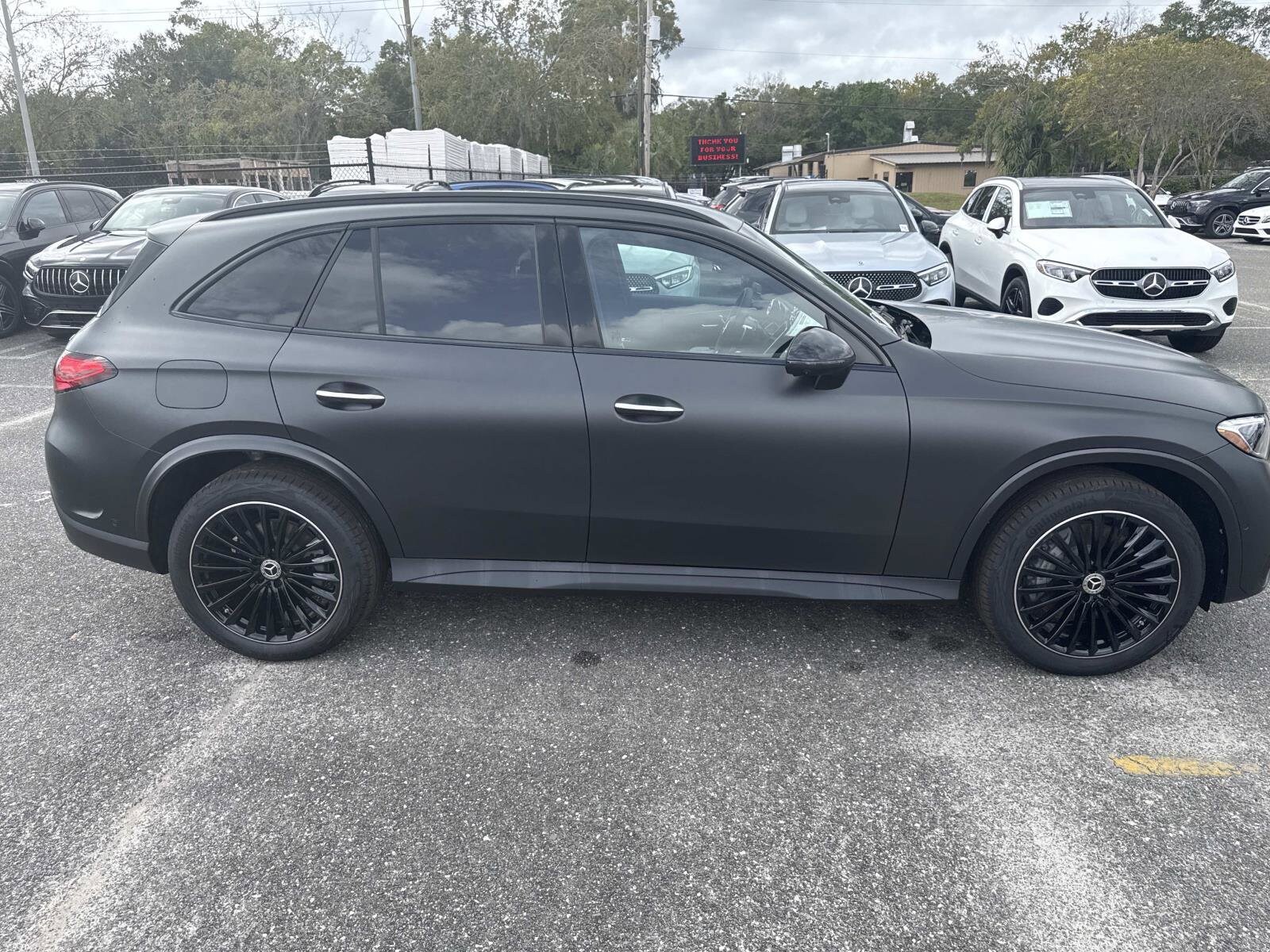 2026 Mercedes Benz GLC 300 4MATIC photo 2