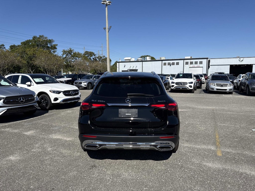 New 2025 Mercedes-Benz GLC 350e 4MATIC SUV