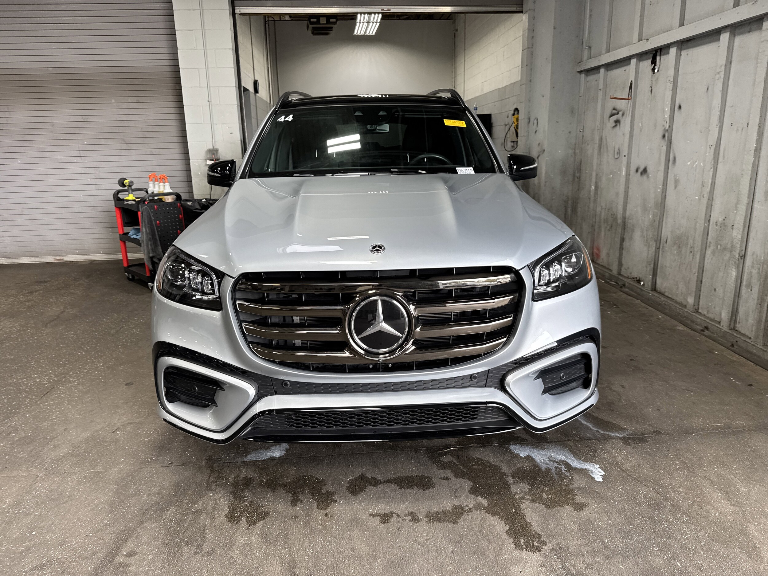 2025 Mercedes Benz GLS 450 4MATIC photo 2
