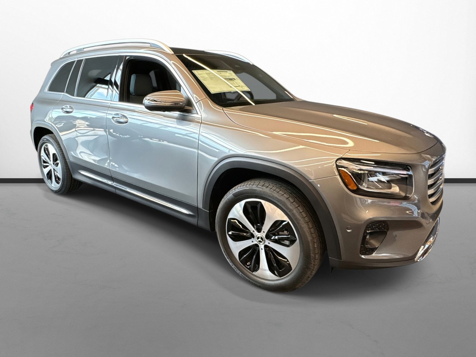 2026 Mercedes-Benz GLB GLB 250's photo