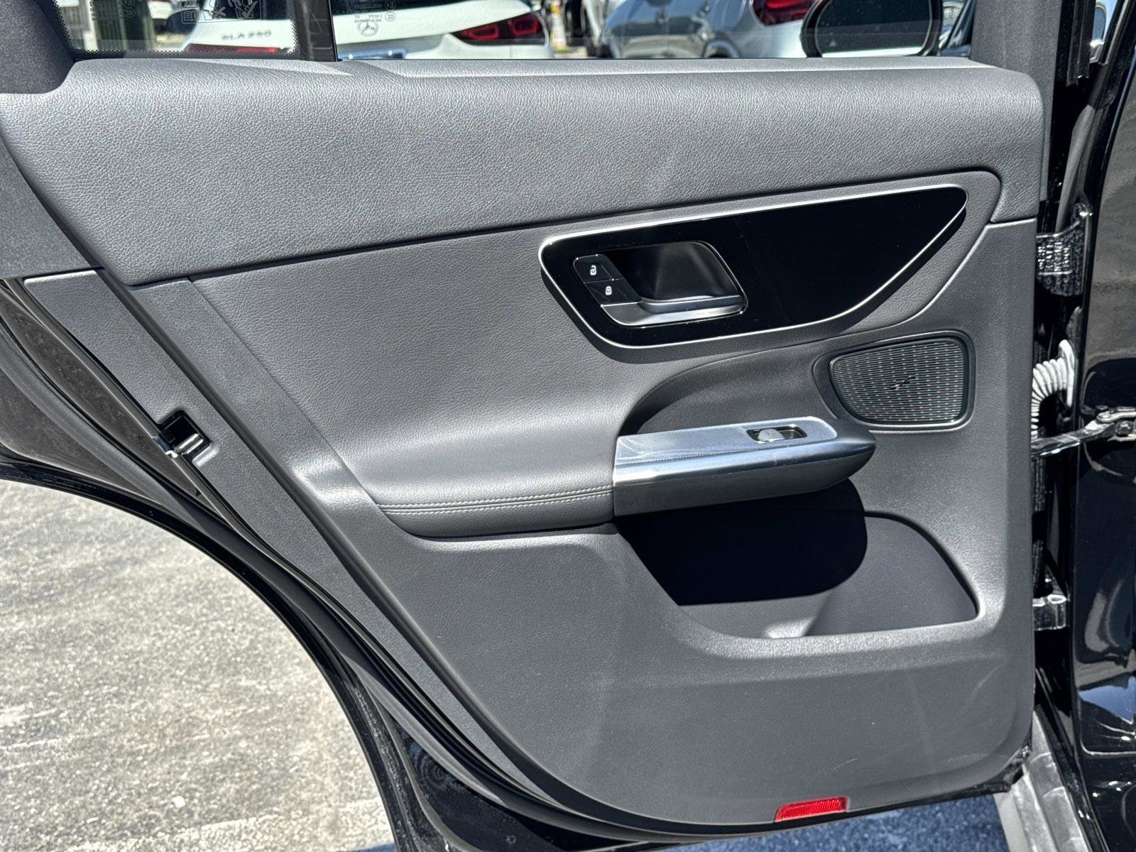 2025 Mercedes-Benz GLC Base - Photo 13