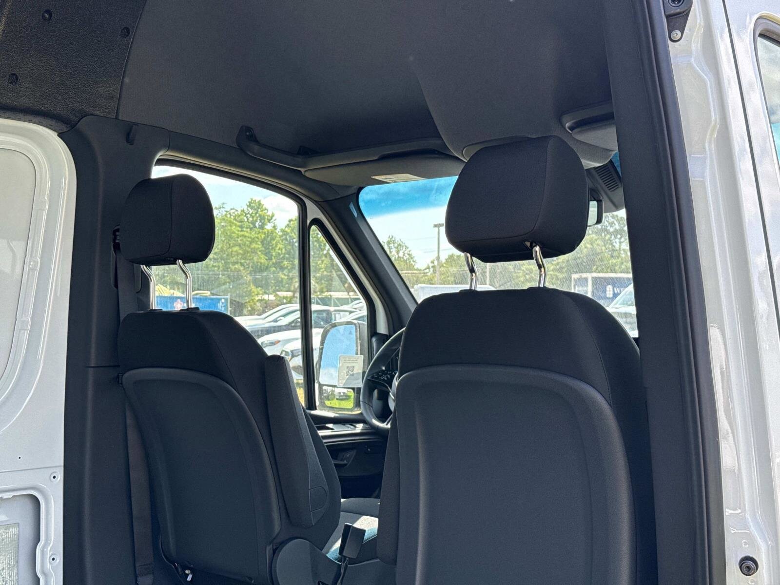 2025 Mercedes-Benz Sprinter Crew Van Base - Photo 13