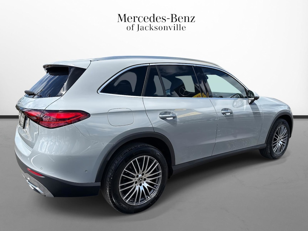 New 2026 Mercedes-Benz GLC 300 SUV