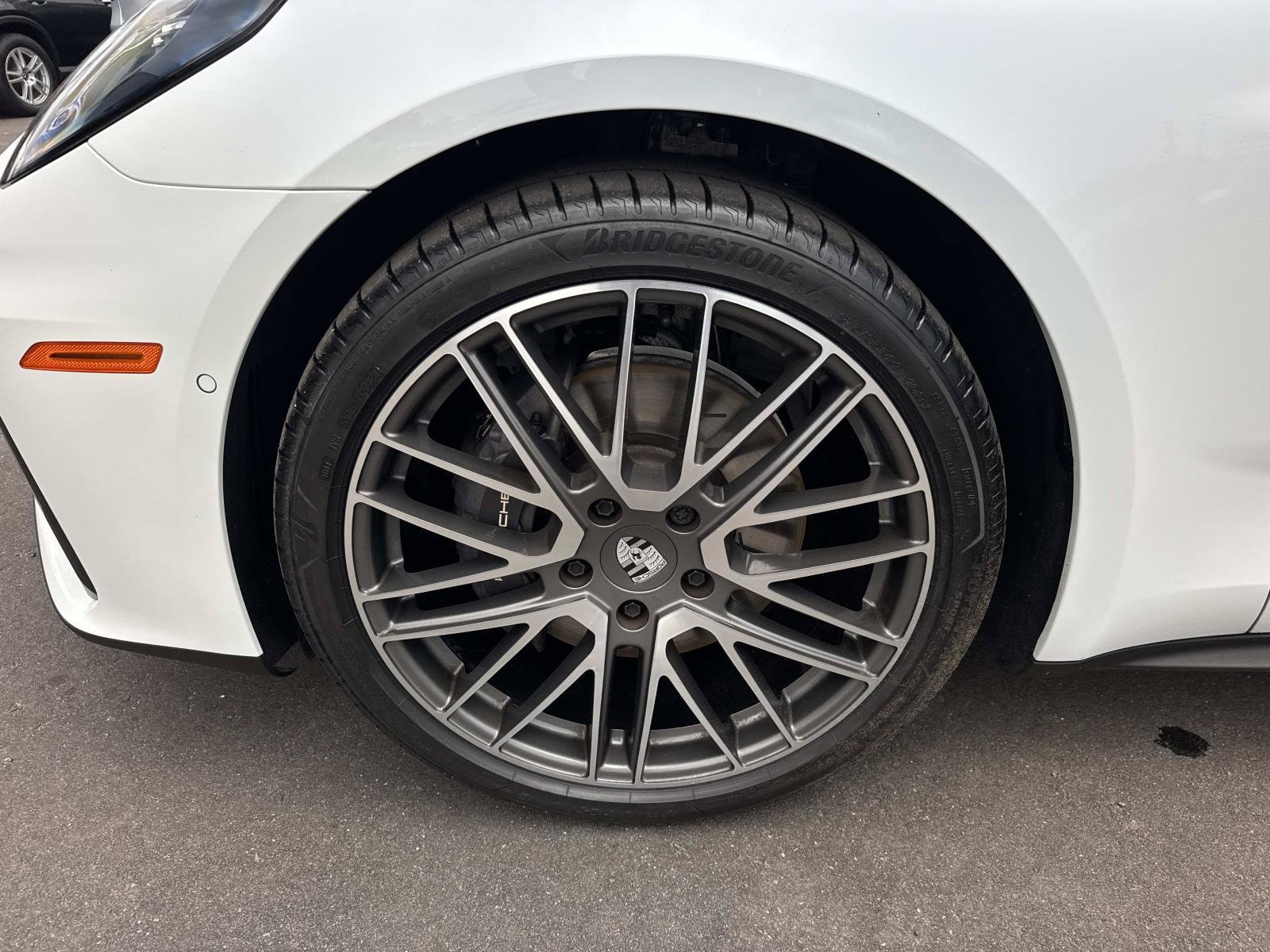 2025 Porsche Panamera 9
