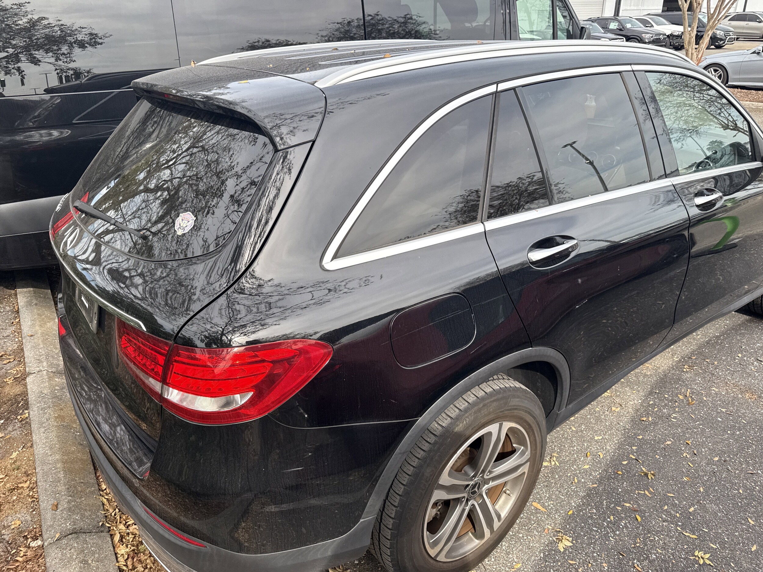 2019 Mercedes Benz GLC 300 photo 2