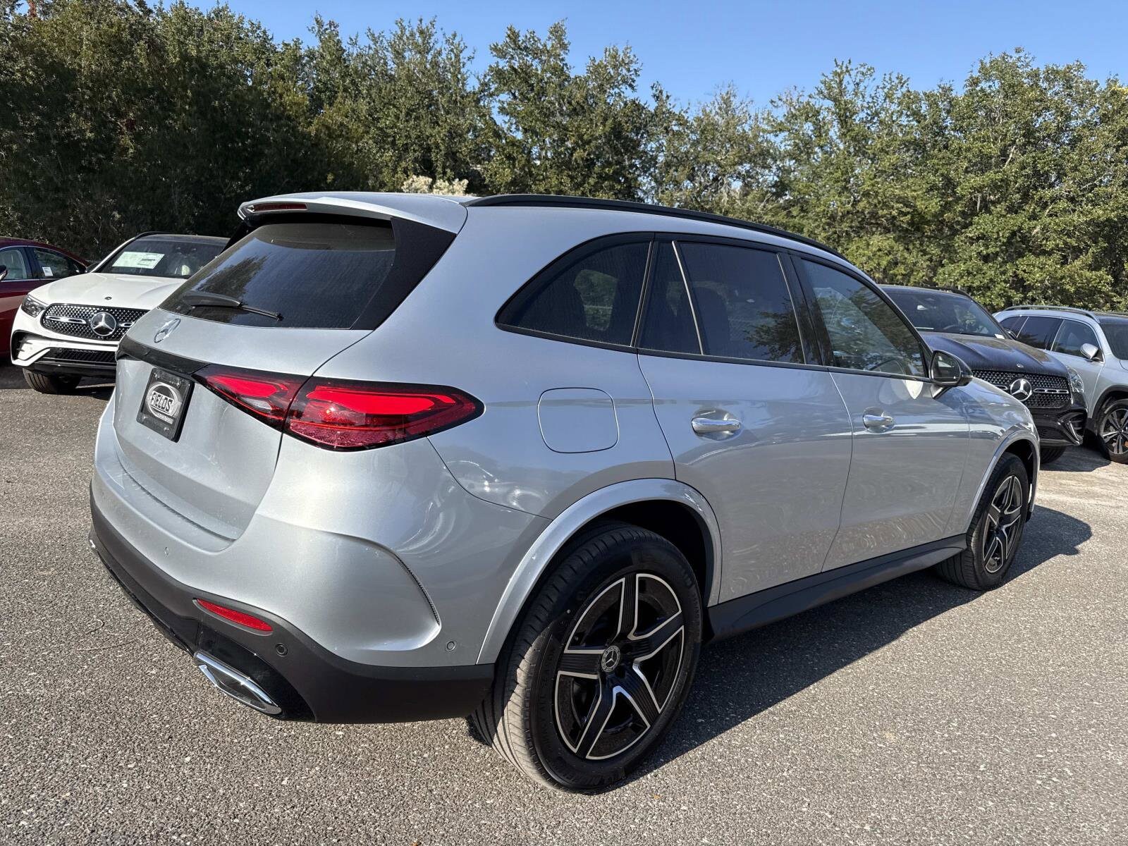 2026 Mercedes Benz GLC 300 photo 2