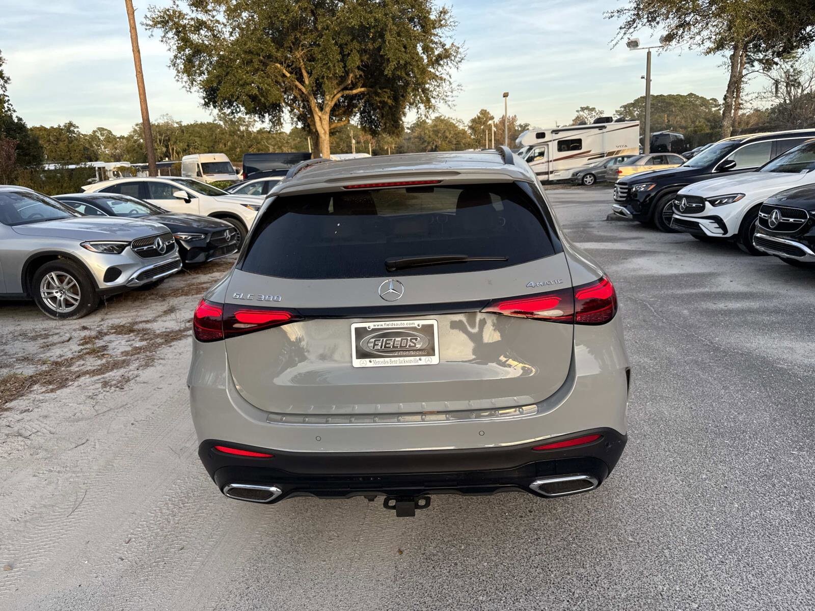 2026 Mercedes Benz GLC 300 4MATIC photo 4