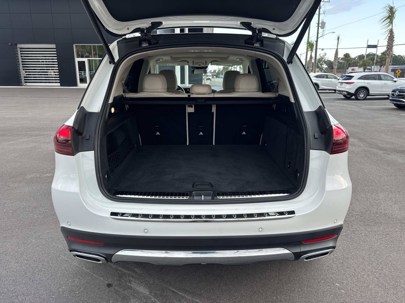 2025 Mercedes-Benz GLE 10