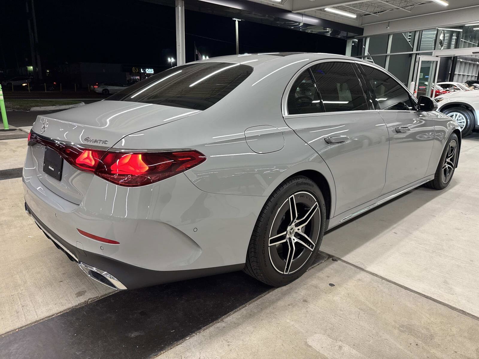 2024 Mercedes Benz E 350 4MATIC photo 3