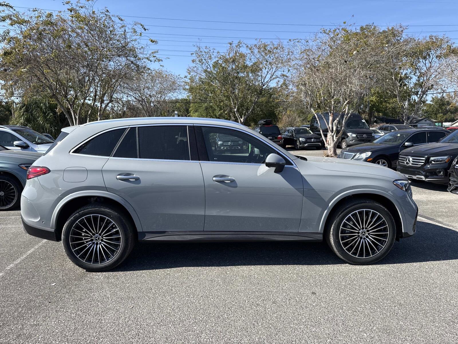 2026 Mercedes Benz GLC 300 photo 2