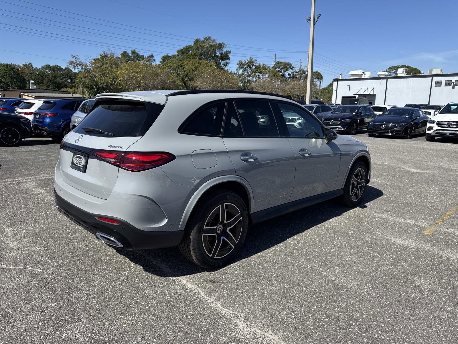 2026 Mercedes Benz GLC 300 4MATIC photo 3