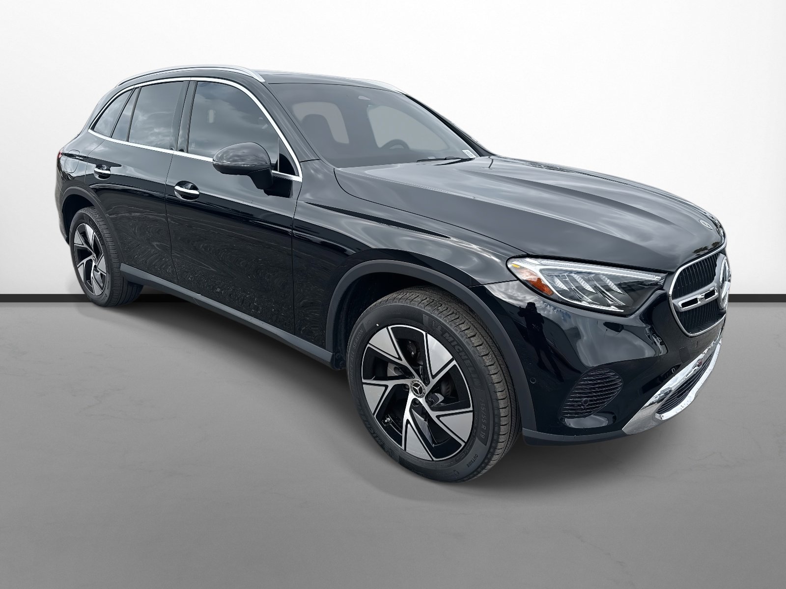 2024 Mercedes-Benz GLC GLC 300's photo