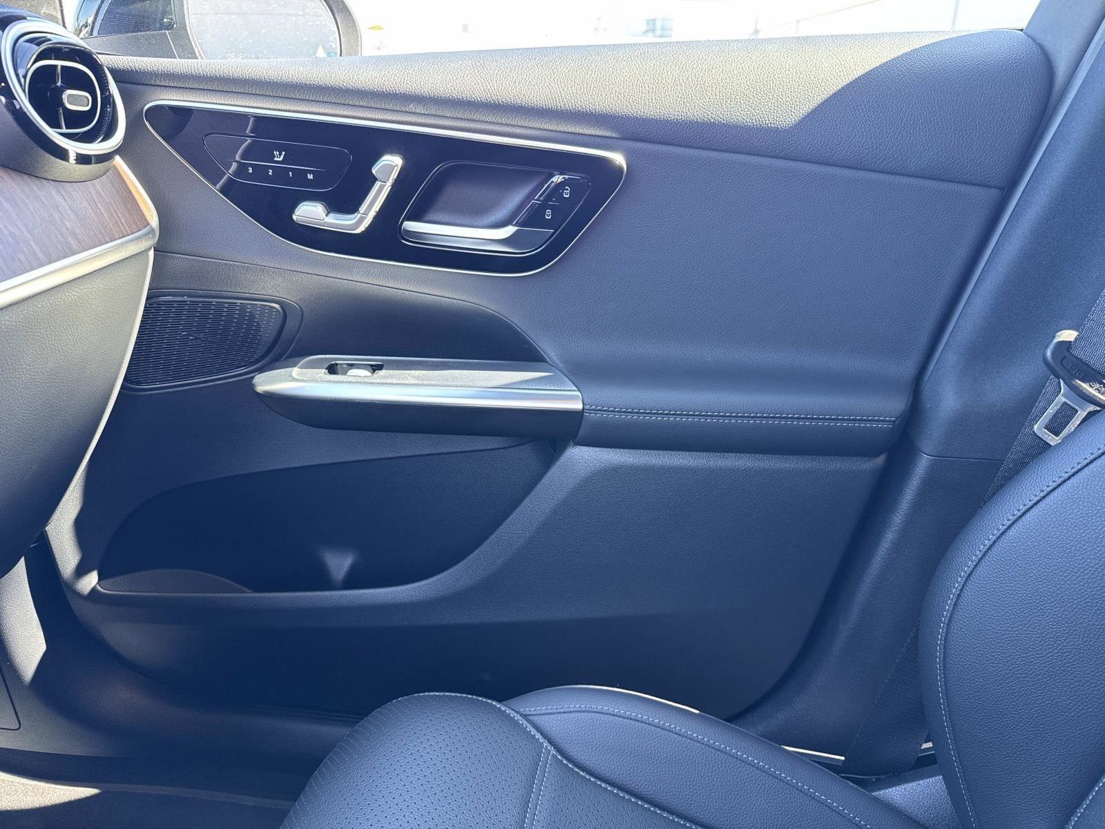 2025 Mercedes-Benz GLC Base - Photo 23
