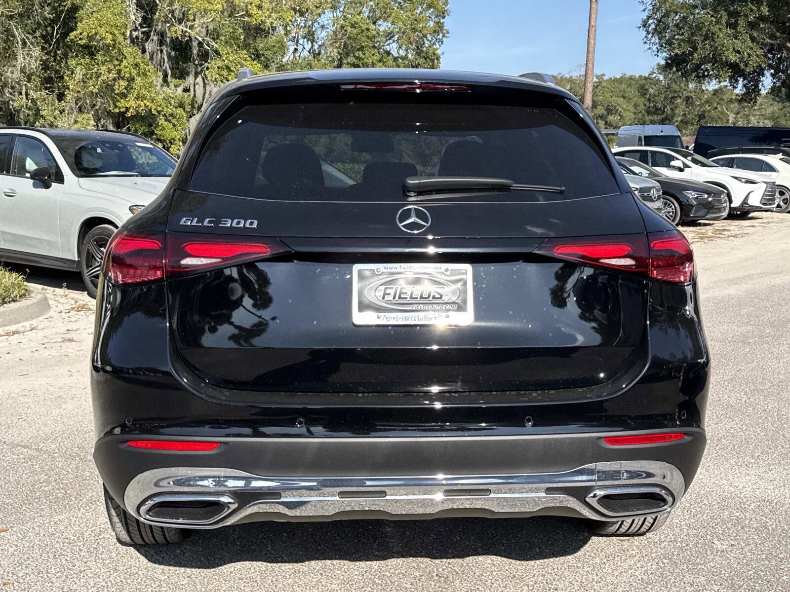 2026 Mercedes Benz GLC 300 photo 4