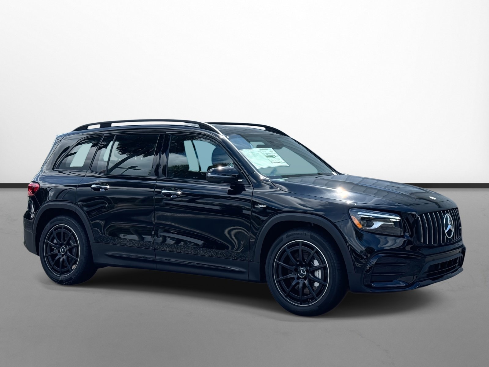 2025 Mercedes-Benz GLB GLB35 AMG's photo