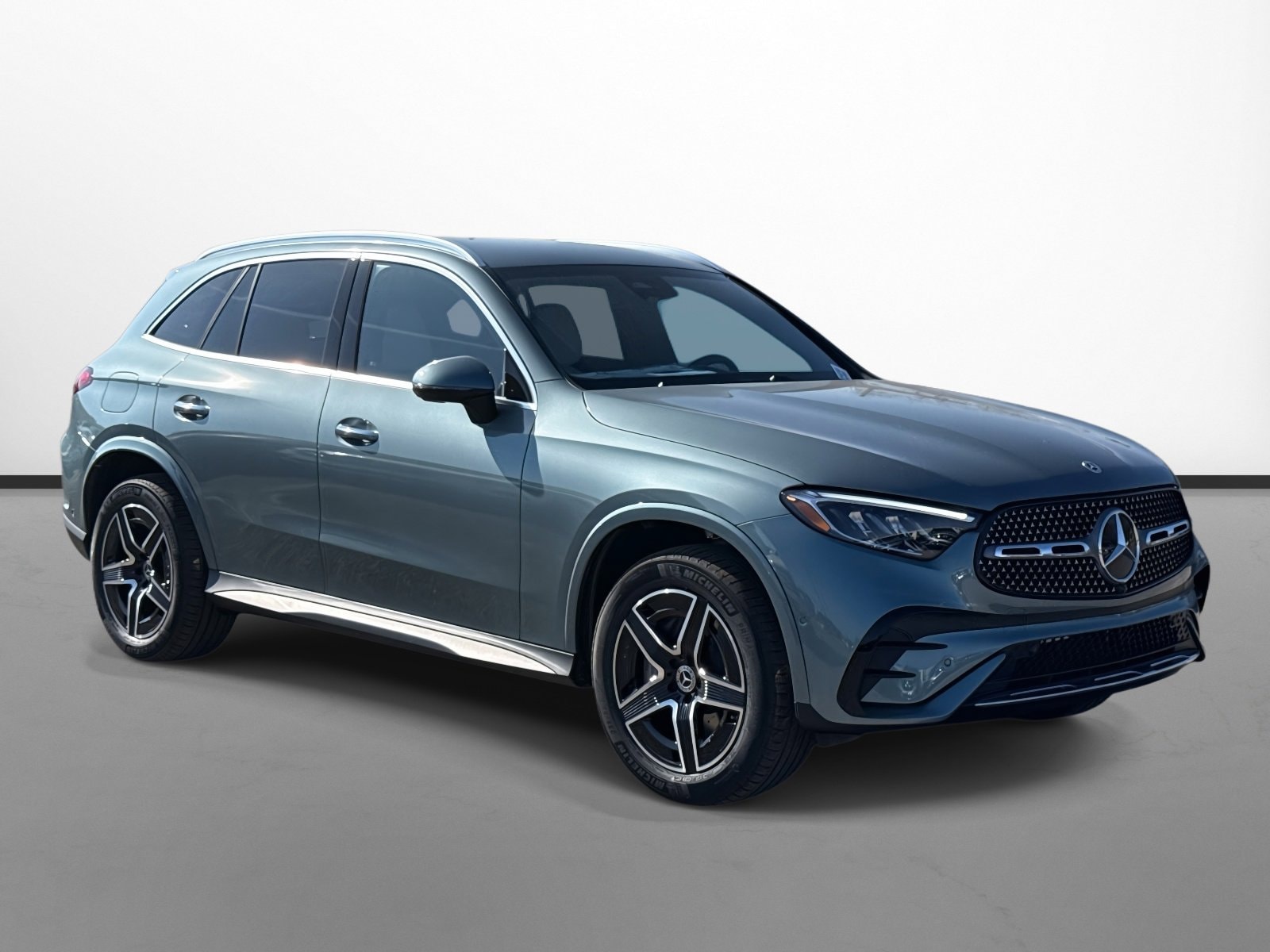 2026 Mercedes-Benz GLC Base's photo