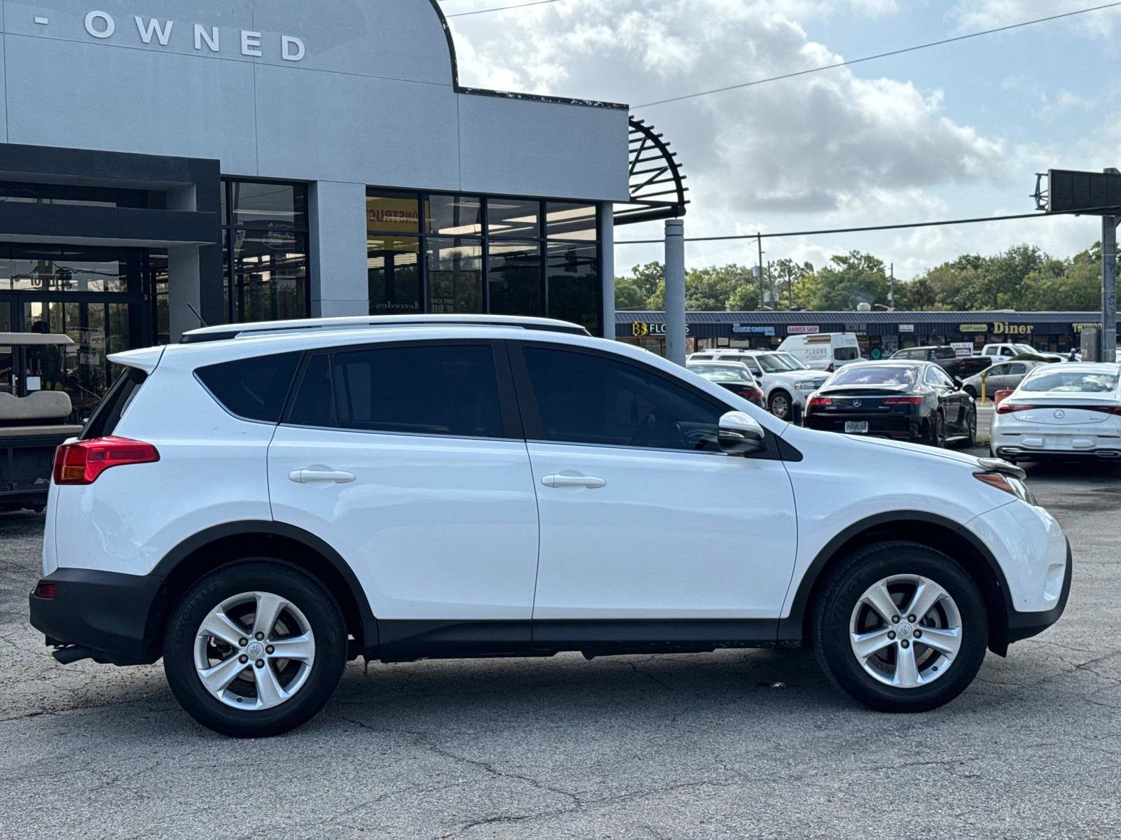 Used 2014 Toyota RAV4 XLE with VIN 2T3WFREV9EW089068 for sale in Jacksonville, FL