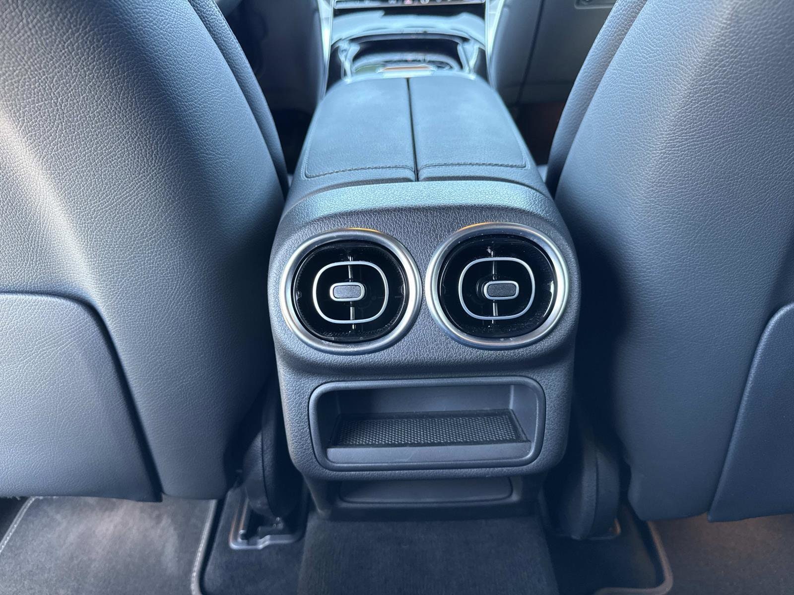 2025 Mercedes-Benz GLC Base - Photo 17
