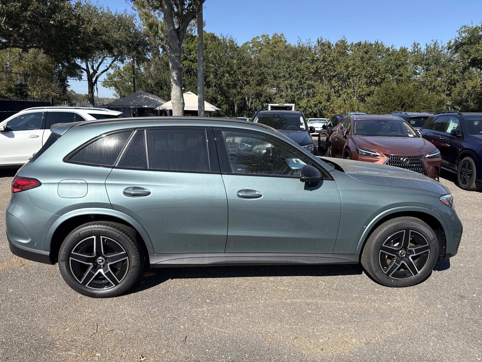 2026 Mercedes Benz GLC 300 4MATIC photo 2