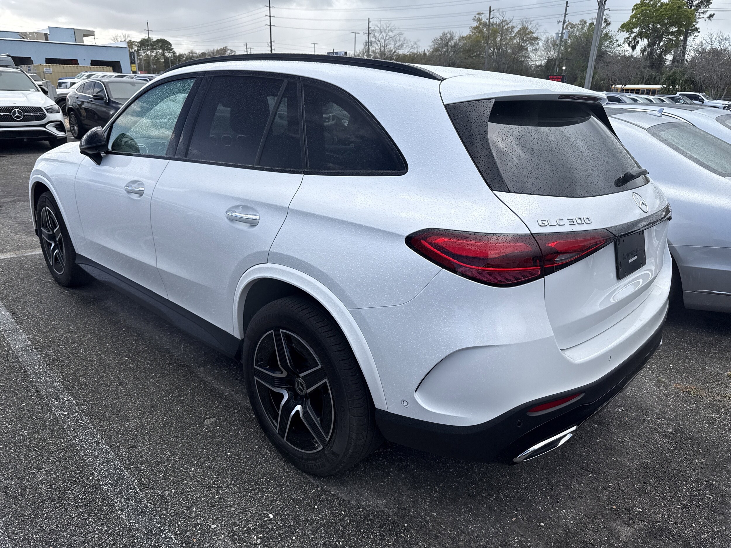 2026 Mercedes-Benz GLC Base - Photo 3