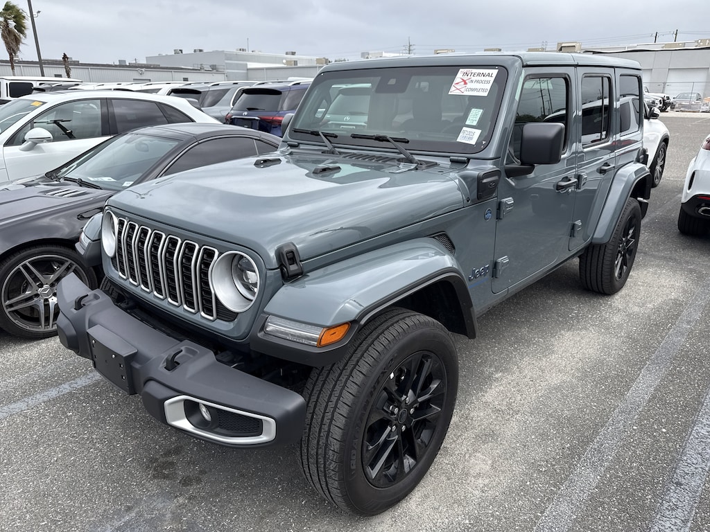 Used 2025 Jeep Wrangler 4xe Sahara SUV