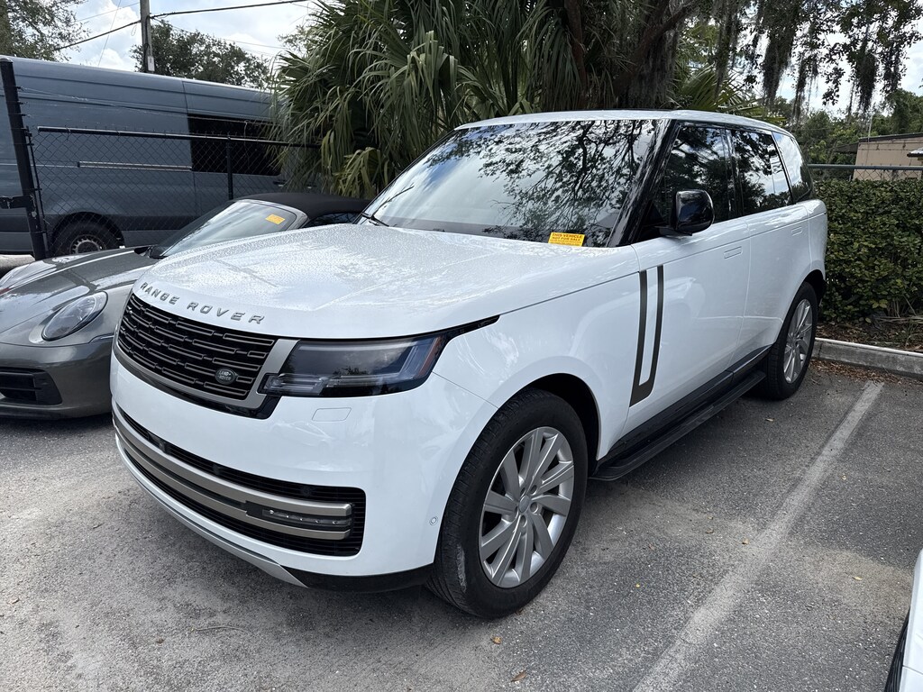 Used 2024 Land Rover Range Rover P400 SE SUV