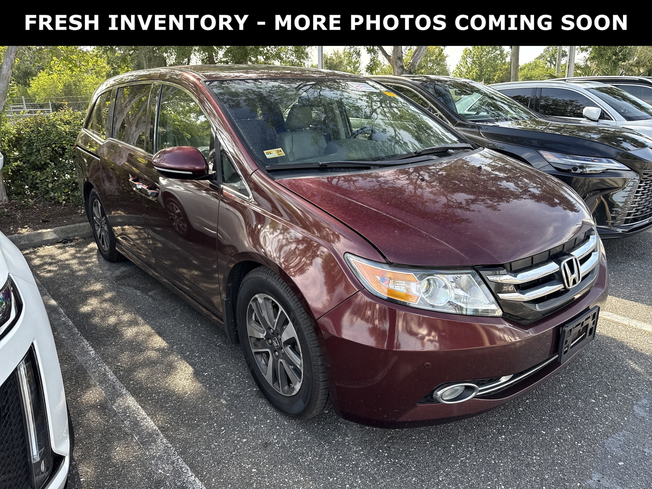 2016 Honda Odyssey Touring Elite's photo