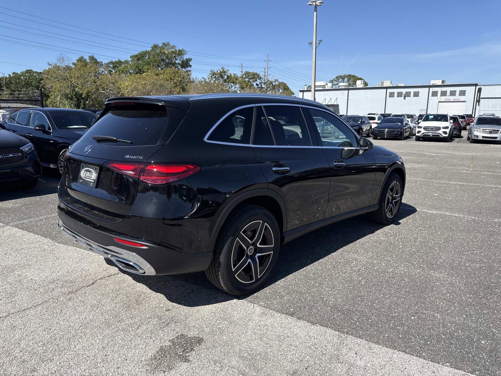 2026 Mercedes Benz GLC 300 4MATIC photo 3