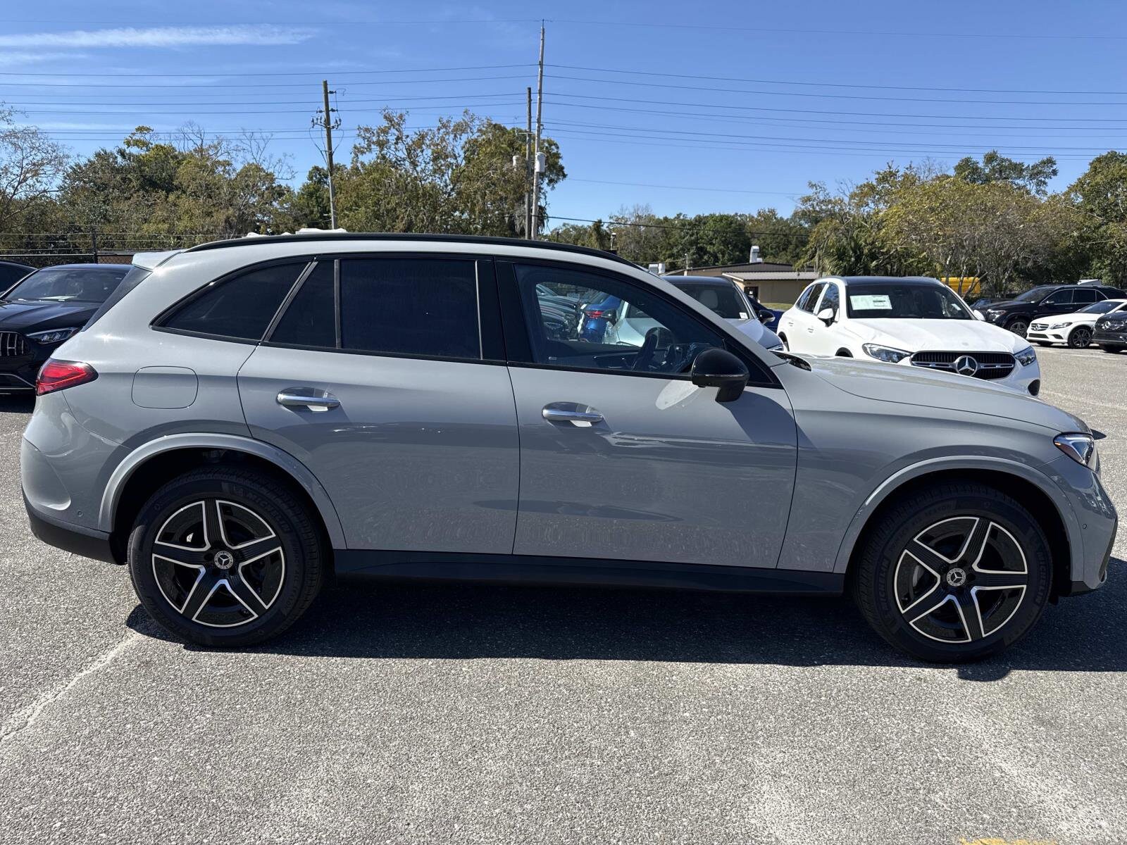 2026 Mercedes Benz GLC 300 4MATIC photo 2